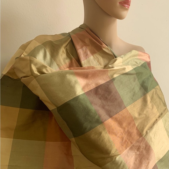 Vintage Kravet Couture Silk Fabric 2 yards - Picture 1 of 5